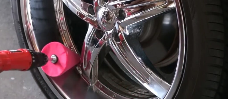 How to Clean and Polish Chrome Wheels
