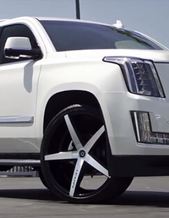 2015 Cadillac Escalade on 26' R-Four Lexani Wheels/Rims